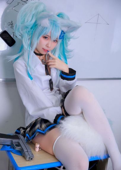 女教师免费观看